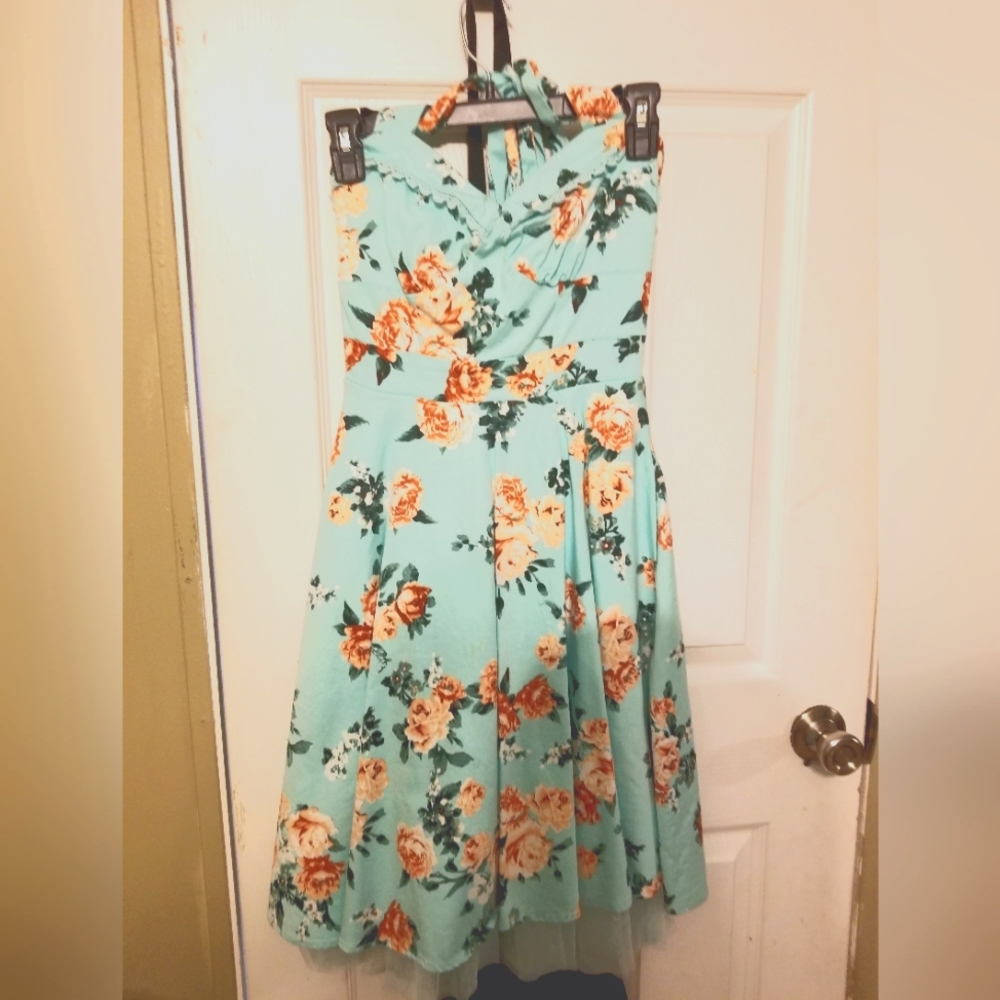 Hottopic Babydoll skater halter floral dress